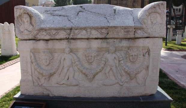 Amasya'da bin 700 yıllık ‘lanetli’ lahit