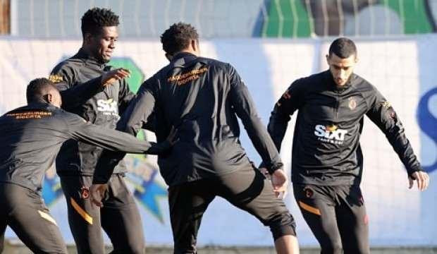 Galatasaray'da Halil Dervişoğlu takımla çalıştı