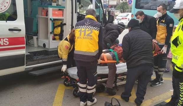 Halk otobüsünden düşen kadın yaralandı