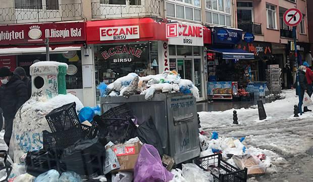 Kadıköy Belediyesi'nde çöp dağları yükseliyor