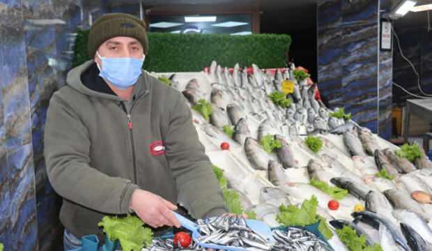 Kar yağdı, balığa talep arttı