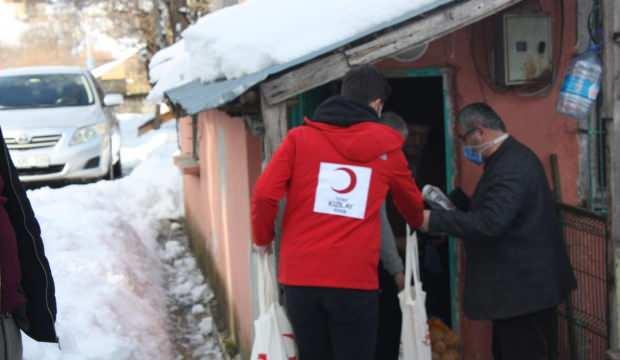 Kızılay gönüllüleri Yığılca'ya çıkartma yaptı