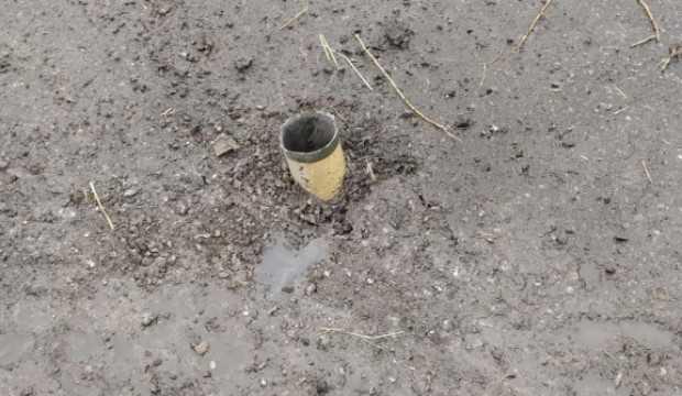 Teröristlerin attığı roket Çukurca'daki köye düştü