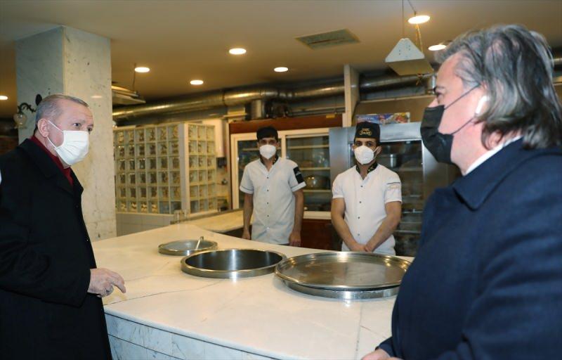Başkan Erdoğan, İzmir'de esnafı ziyaret etti