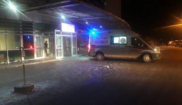 Ağrı'da cinnet getiren baba, eşi ve çocukları ile kendisini bıçakladı: 5 yaralı