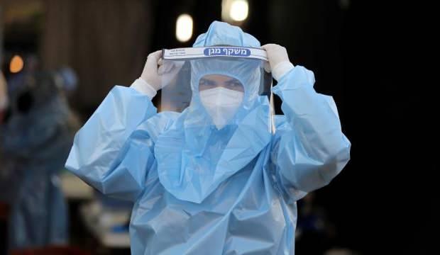 İsrail'de aşı karşıtı doktorun lisansı iptal edildi