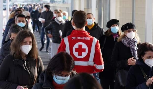 İtalya'da Kovid-19 salgınında vaka sayısı 3 milyonu geçti