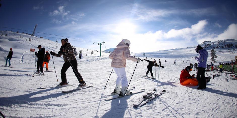 Köroğlu Dağları'nın zirvesindeki kayak merkezi