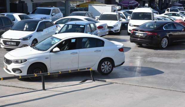 İkinci el otomobil fiyatlarında düşüş devam ediyor