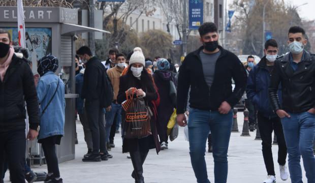 Kırmızı kategorideki Konya'da, 'kısıtlamasız cumartesi' yoğunluğu