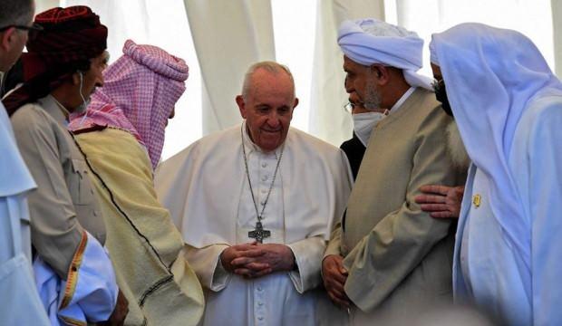 Yeniden Refah Partisi'nden Papa'nın ziyaretine dikkat çeken yorum!