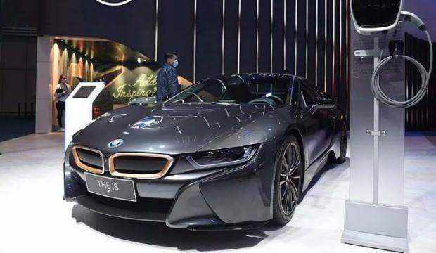 BMW'den tamamen elektrikli 5 model geliyor