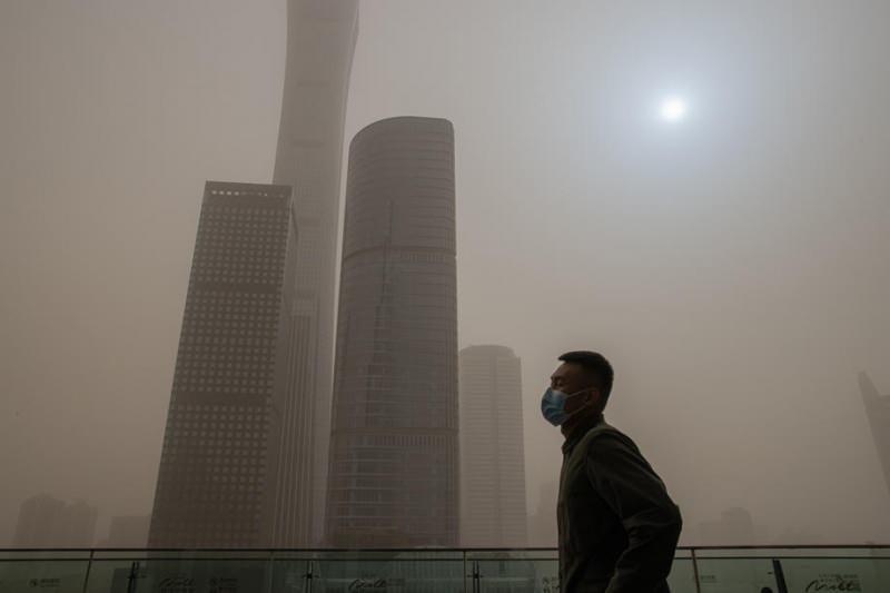 Pekin’i kum fırtınası vurdu