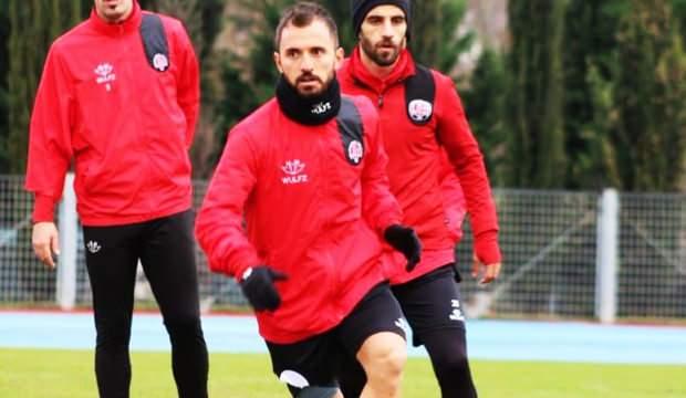Emre Çolak, Karagümrük'le sözleşmesini feshetti