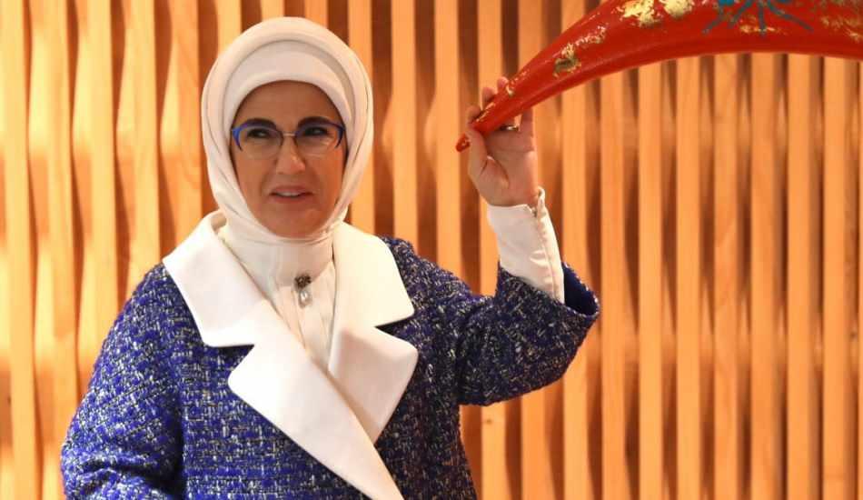emine_erdogandan_van_golu_paylasimi_1618145515_3852.jpg