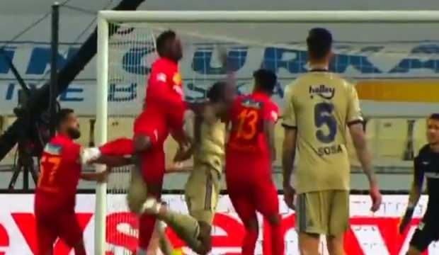 Fenerbahçe 90+5. dakikada penaltı bekledi!