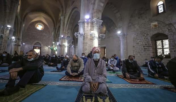 Filistin'den, teravih namazı kararı!
