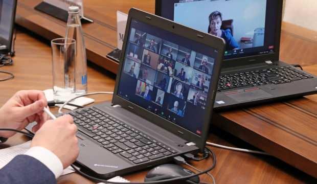 Zoom Rus devletinin hizmetlerini kullanımını yasakladı