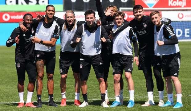 Beşiktaş'ta Josef dönüyor!