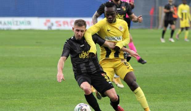 İstanbulspor, Menemenspor'a gol oldu yağdı!