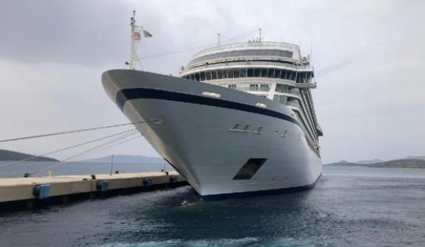 Norveç bayraklı kruvaziyer gemisi Bodrum'a geldi