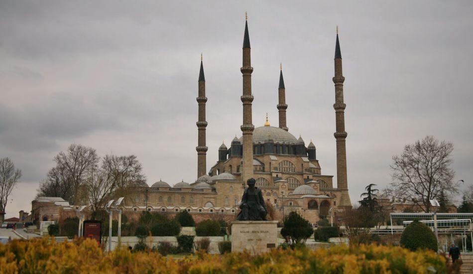 selimiye_camii_nerede_selimiye_camii_hangi_ilcede_selimiye_camiinin_onemi_1618752839_5973.jpg