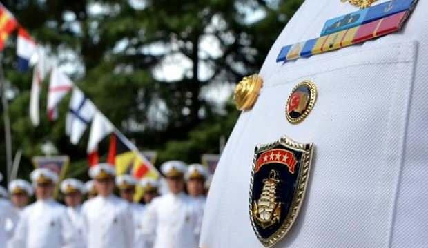 6 emekli amiral hakkında mahkemeden karar!