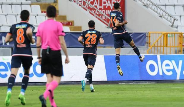 Başakşehir derin bir nefes aldı!