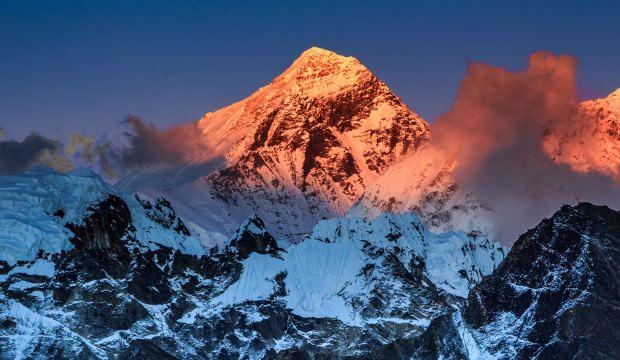 Everest'te ilk koronavirüs vakası görüldü