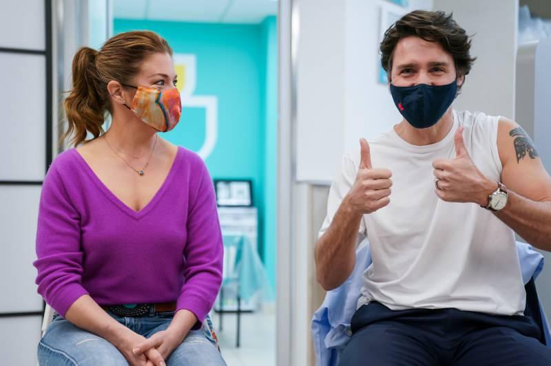Kanada Başbakanı Trudeau ve eşi AstraZeneca aşısı yaptırdı
