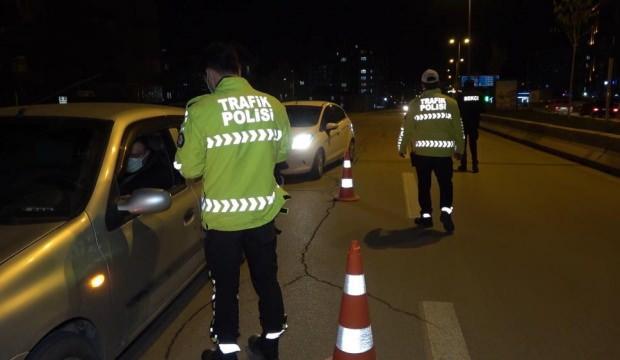 Kırıkkale’de gece yarısı HES kodu denetimi: Araçlar tek tek durduruldu