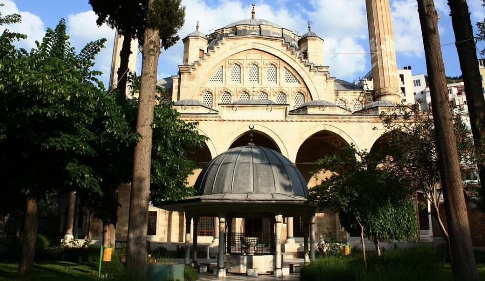 muradiye camii nerede ve nasil gidilir turk cini sanati nin izlerini tasiyan bir basyapit yasam haberleri