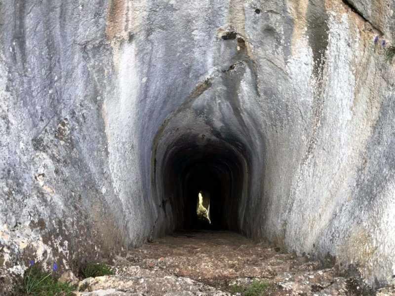 Tarih öncesinden izler taşıyan tünel ve mağara ziyarete açılıyor