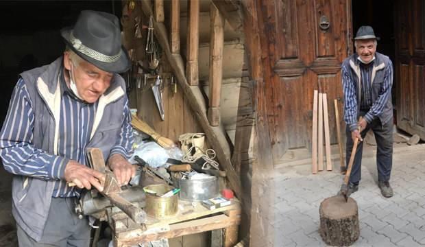 Atalarından kalma 300 yıllık düğmeli evde 50 yıldır sanatını sürdürüyor!