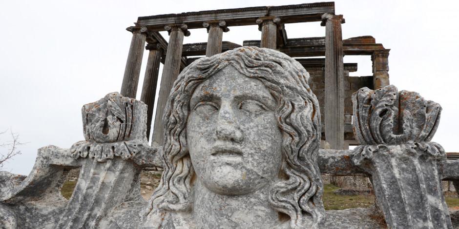 Ege'nin antik kentleri 5 bin yıllık tarihi aydınlatıyor