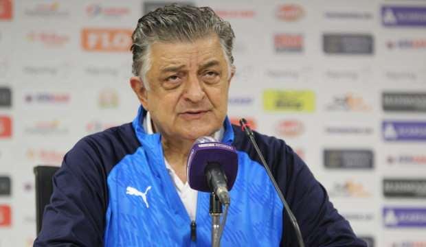 Erzurumspor'da Yılmaz Vural gönderildi!