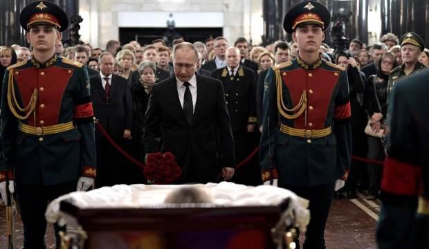 FETÖ'cüleri Kanada'da Rus korkusu sardı!