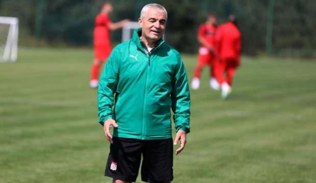 Sivasspor'da Rıza Çalımbay ve 11 oyuncu serbest kaldı!