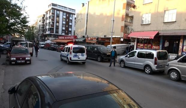 sultangazi de silahli saldiri seyir halindeki araca ates acildi guncel haberleri