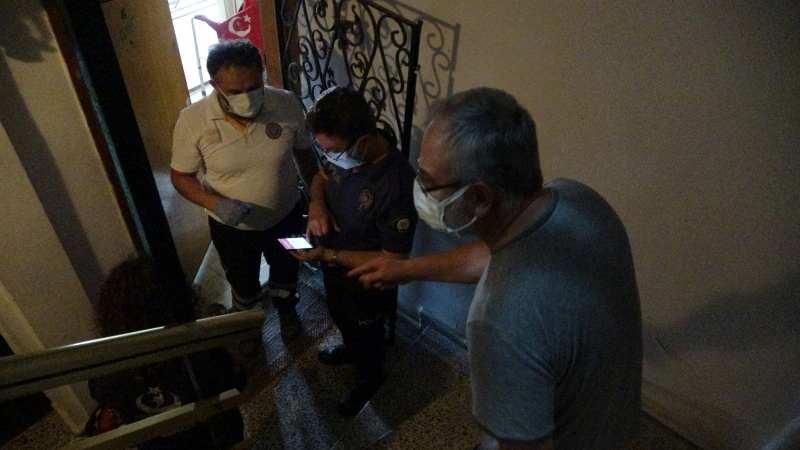 Emekli polis, meslektaşlarının balkondan girdiği evinde ölü bulundu