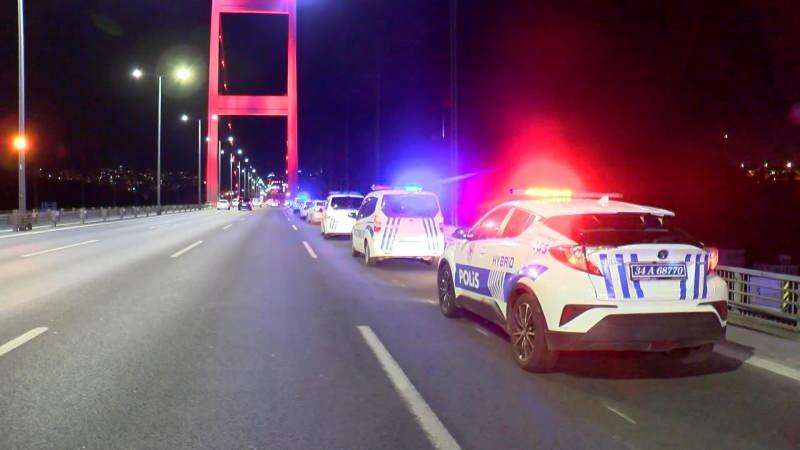 FSM Köprüsü'nde ön tekerini kaldırıp ilerleyen motosikletli kazada hayatını kaybetti 