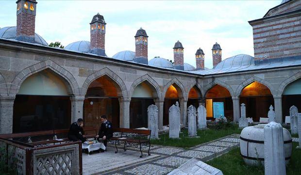 On bir ayın sultanı ramazanın son iftarı Edirne'de yapıldı