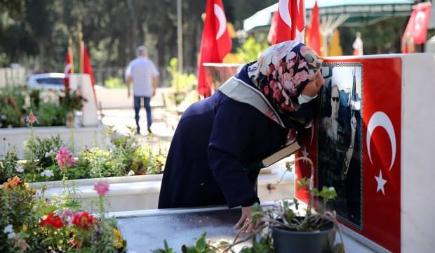 Şehitliklerde hüzünlü bayram arifesi