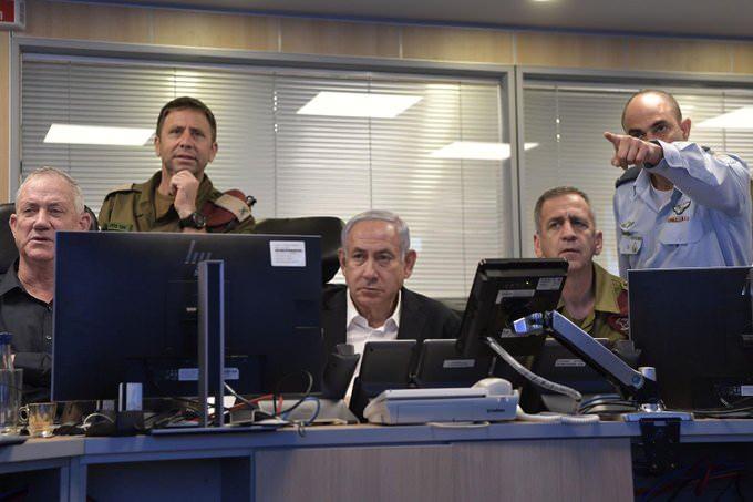 Netanyahu Gazze'ye yönelik hava saldırısını bizzat yönetti