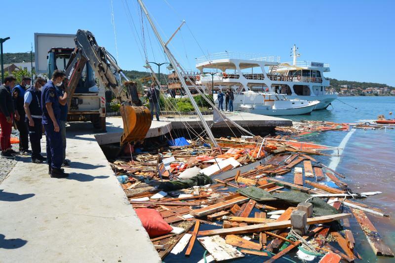 Ayvalık'taki fırtınada teknelerde 50 milyon Lira maddi hasar meydana geldi
