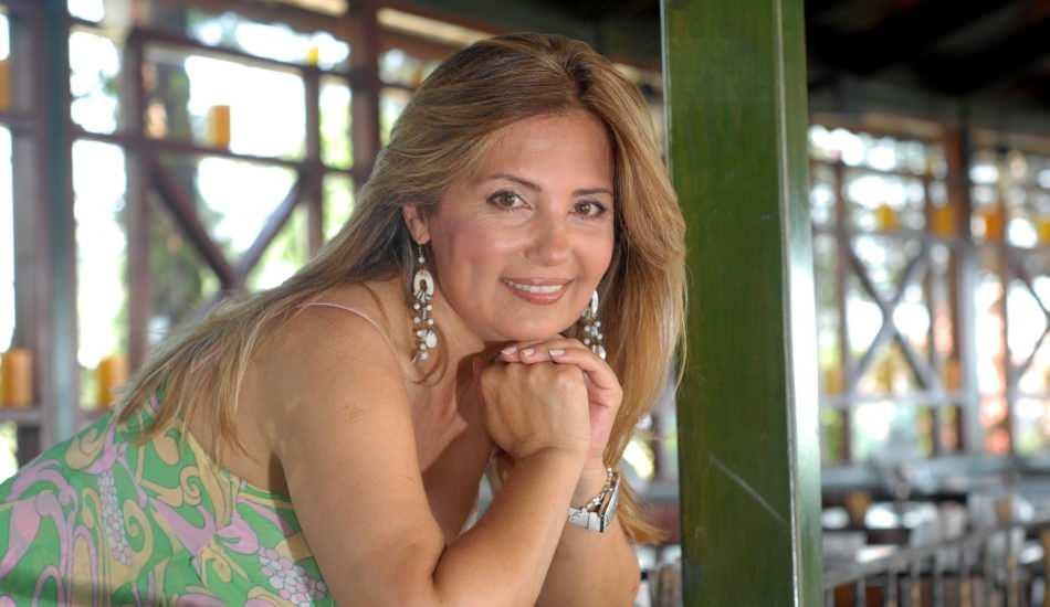 bahar_oztan_nasil_gecindigini_anlatti_23_odali_otelim_var_1621685338_4565.jpg