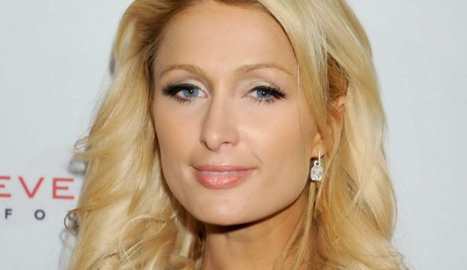 paris_hilton_israili_elestiren_paylasimini_sildi_1621235124_807.jpg