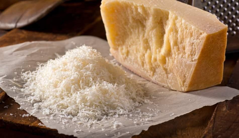 parmesan_peyniri_nedir_ve_nasil_yapilir_parmesan_peynirini_hangi_yemekler_kullanilir_1621330290_9478.jpg
