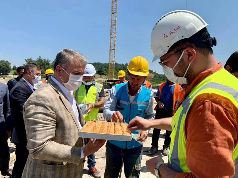 AK Parti Milletvekili Canbey, Yurt inşaatını inceledi