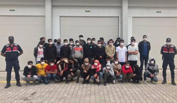 Antalya'da 73 düzensiz göçmen yakalandı